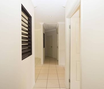 Large Quality Family Home - 4 Bedrooms + Study - Side Access - Photo 2