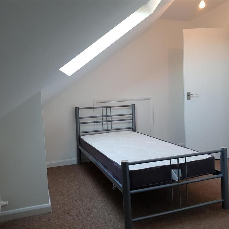 3 bedroom maisonette to rent - Photo 1