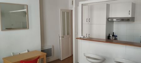 Location Appartement 2 pièces 33m² ORLEANS 45000 - Photo 5