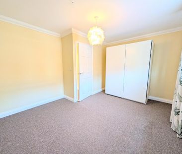 4 bedroom terraced house to rent - Photo 1