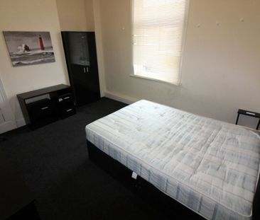 Emmanuel Street, Preston - Photo 4