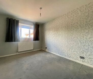 Sandpiper Close, Worcester, WR5 - Photo 2