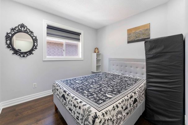 For Lease - 1316 Mowat Lane, Milton, Ontario - Photo 1