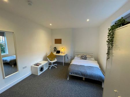 Room For Rent St. Ursula Grove, Southsea - Photo 4