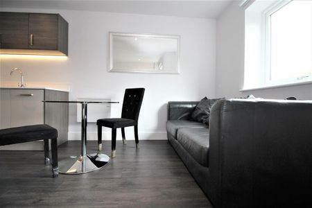 Studio to rent - Photo 4