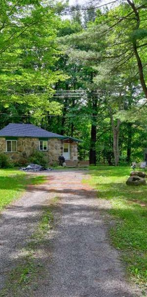 Maison à Louer - Grand Terrain en Nature - Photo 1