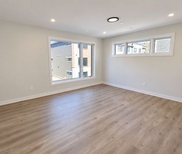 For Lease - 1001 Glenroy Gilbert Drive Unit# 2, Barrhaven, Ontario - Photo 3