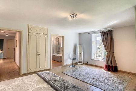 Charmante villa in residentiële omgeving met prachtig aangelegde tuin - Foto 4