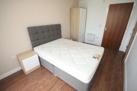 3 bedroom apartment to rent - Photo 5