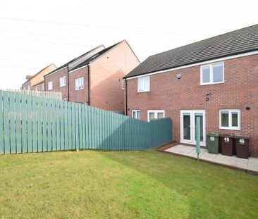 Rhubarb Hill, Wakefield - Photo 3