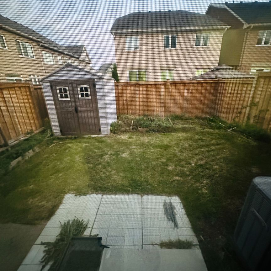 For Lease - 90 Royal Fern Crescent, Caledon, Ontario - Photo 1