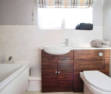 15b Woodshaw Mead, Royal Wootton Bassett, Swindon, Swindon, SN4 - Photo 6