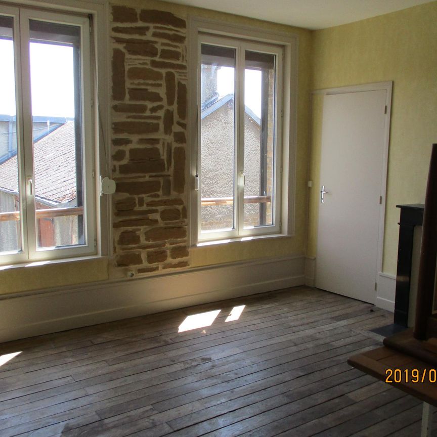 VOUZIERS, un appartement de type F2. - Photo 1