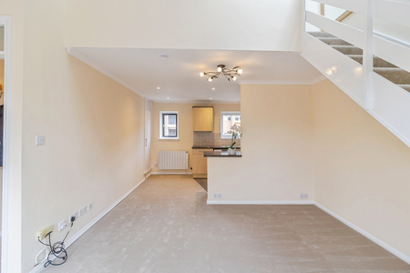 1 bedroom house to rent - Photo 2