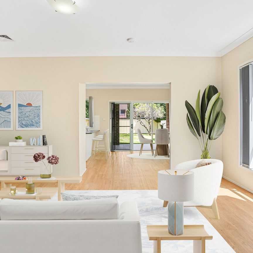 Great Location - 4 Bedroom Duplex - Photo 1