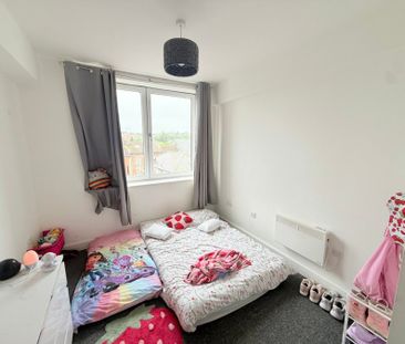 Newton Road, Yeovil, Somerset - Photo 2