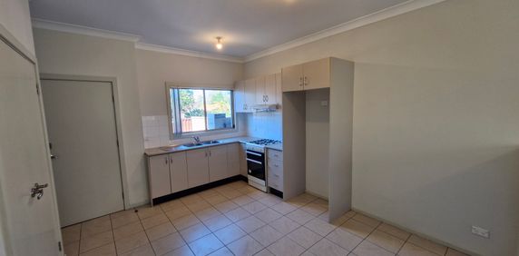 Two bedroom affordable housing townhouse - Photo 2