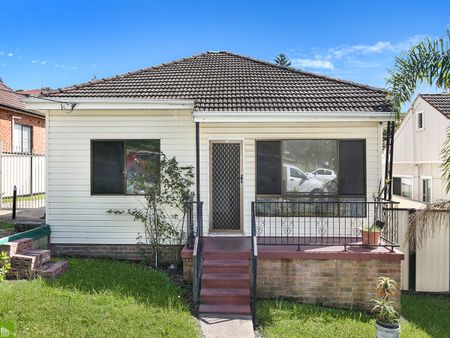 302 Cowper Street, WARRAWONG NSW 2502 - Photo 5