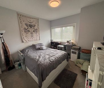 Cozy Condo in the Heart of Port Coquitlam - Photo 3