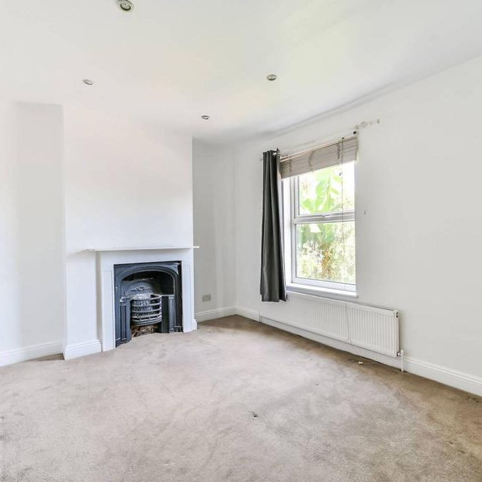 3 bedroom terraced house to rent - Photo 1