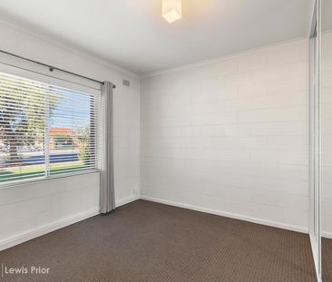 Sought After Location - Renovate Throughout - Photo 6