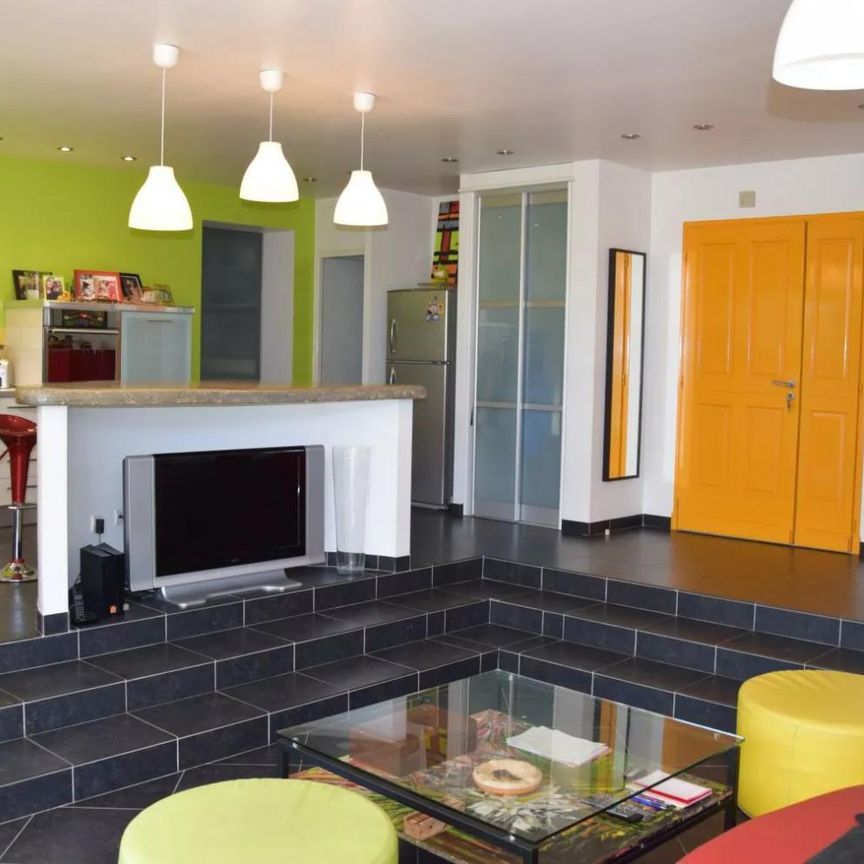Location Maison 4 pièces 140m² MARIGNANE 13700 - Photo 1