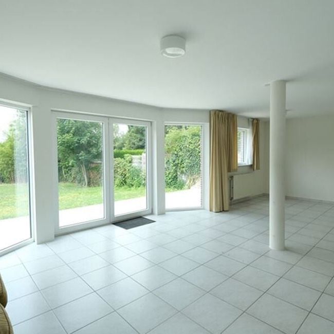 Woning te huur in Wezembeek-Oppem voor € 3.300 met 5 slaapkamers - Foto 1