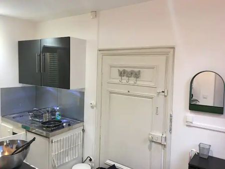 Location Appartement 1 pièce 24m² ORLEANS 45000 - Photo 4