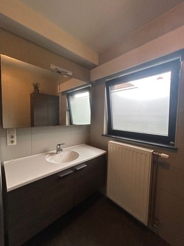Gelijkvloers appartement met 2 slaapkamers - Photo 3