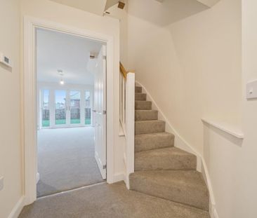 3 Bedroom House - Semi-Detached - Photo 1