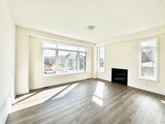 For Lease - 70 Bearberry Road Unit# Upper, Springwater, Ontario - Photo 1