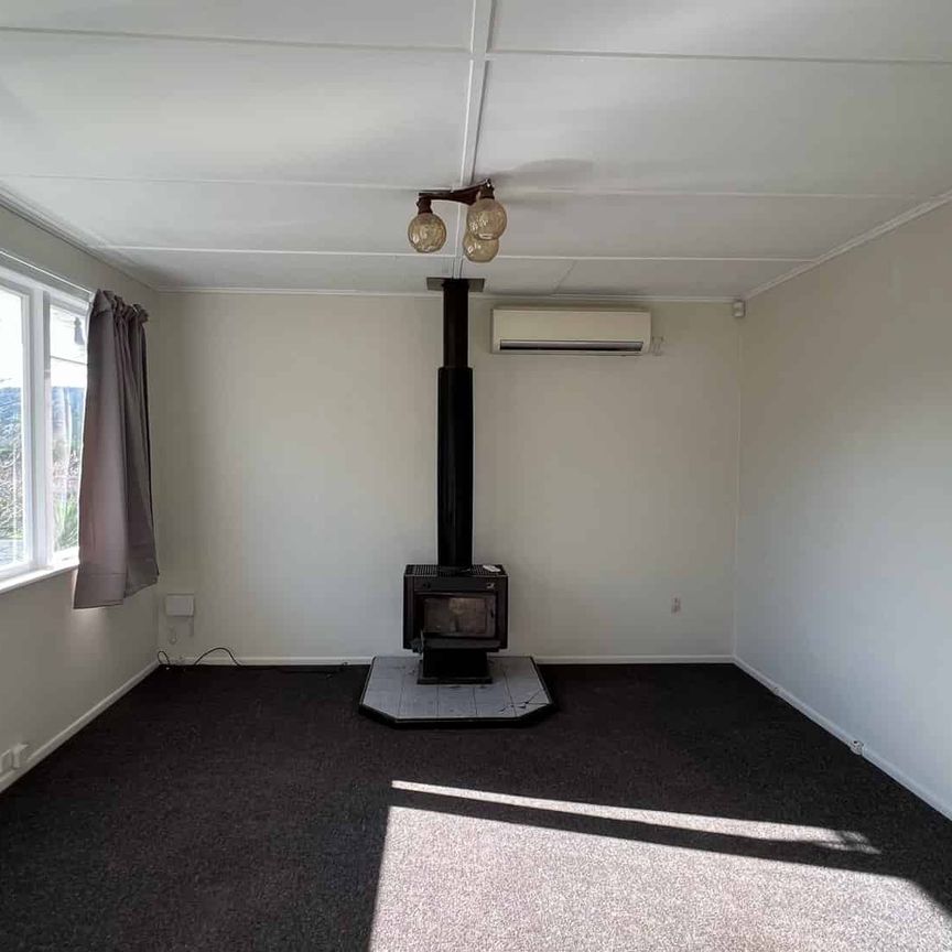 Stokes Valley 3 Bedroom - Photo 1