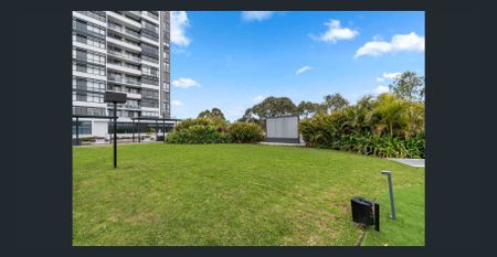 Elevated Scenic views in the heart of Norwest - Esplanade - Photo 3