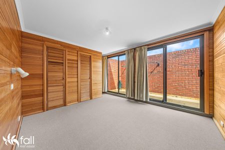 3 Bedroom Apartment Perfectly Positioned On The North Hobart Strip! - Photo 4