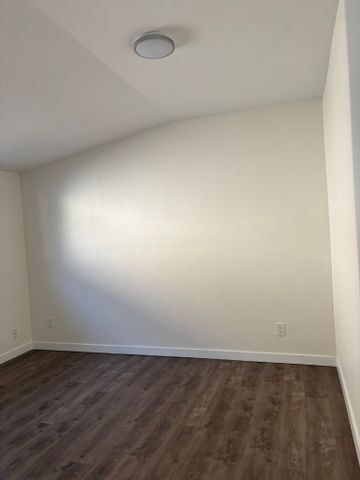 For Lease - 10 Alfred Street Unit# B, Quinte West, Ontario - Photo 3