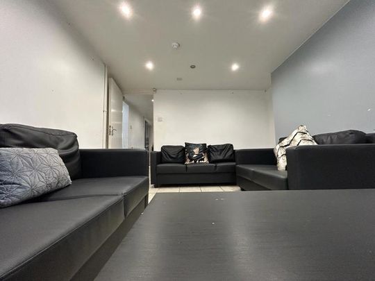 1 bedroom house to rent - Photo 1