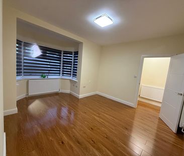 3 Bed Maisonette, Kinloch Drive, NW9 - Photo 4