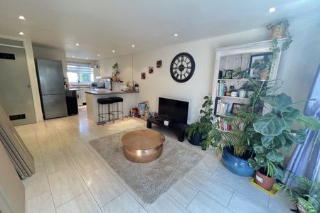 Sycamore Field - Photo 3