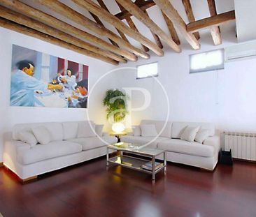 Penthouse for rent in Chueca - Justicia (Madrid) - Photo 2