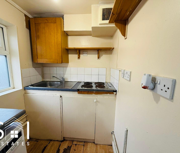 Studio to rent - Photo 2