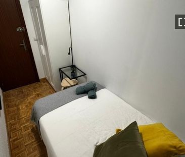 madrid, Community of Madrid 28012 - Photo 2