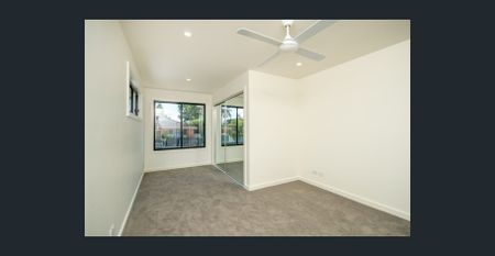 Contemporary Living! - Photo 2