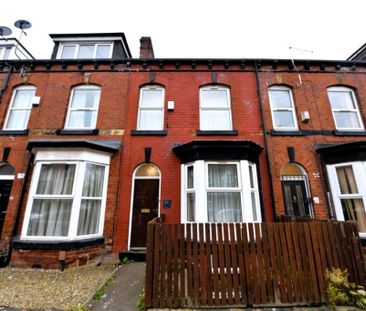 10 bedroom House in & 21 Ashville Terrace, Leeds - Photo 2