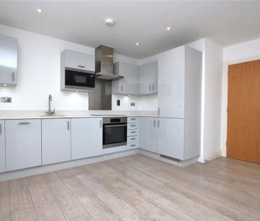 2 bedroom penthouse to rent - Photo 5