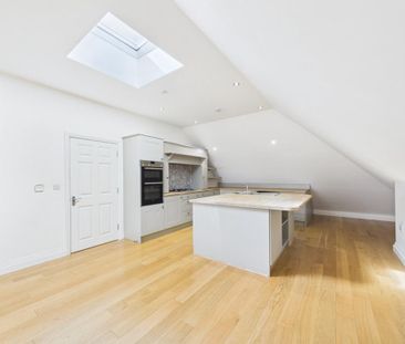 2 bedroom penthouse to rent - Photo 3