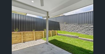 BRAND NEW FAMILY HOME IN SOUGHT-AFTER CAMERON GROVE ESTATE - Photo 5