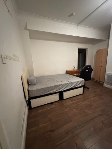 Studio Flat, Palmersgreen, N13 - Photo 2