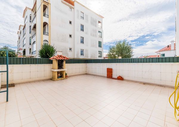 APARTAMENTO T2 NO ARNEIRO - CARCAVELOS