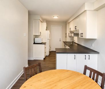 4.5 au coeur du vieux longueuil - Photo 1