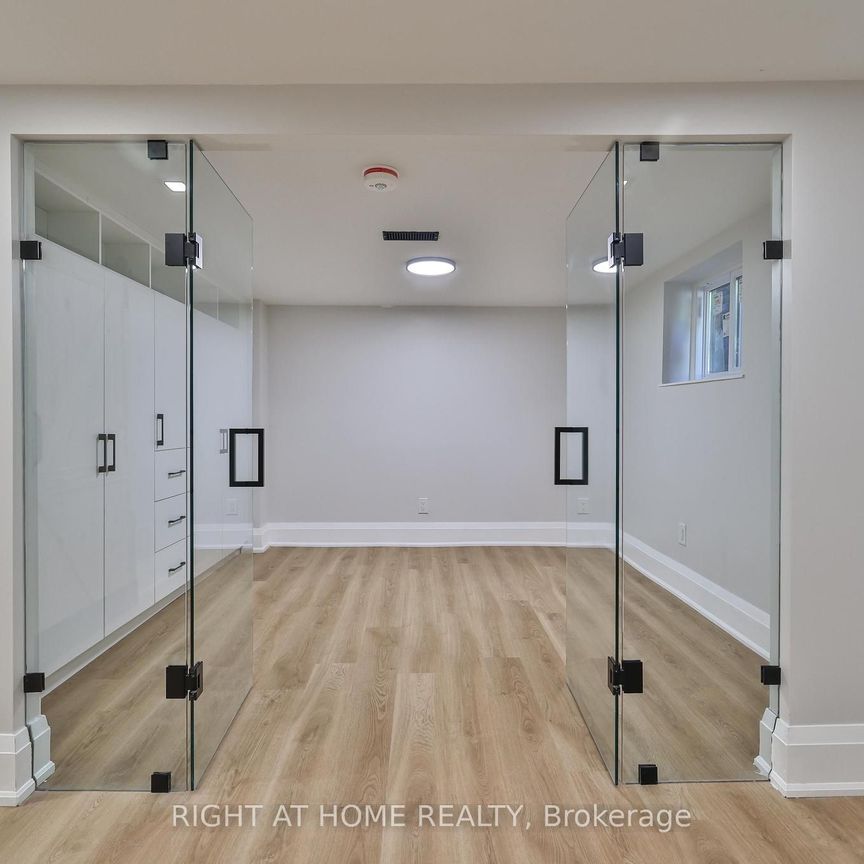 248 Garden Avenue #Lower - Photo 1